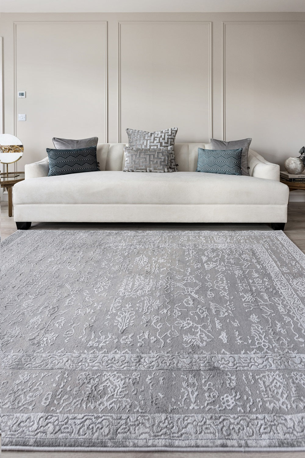 Scatter Box Camilla Damask Rug, Grey